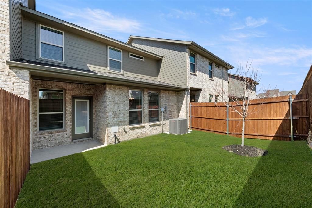 Sereno Oaks at Buckner Terrace - Residential