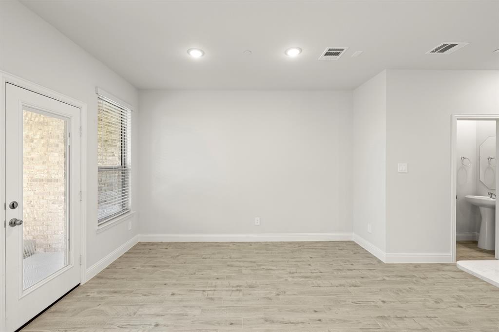 Sereno Oaks at Buckner Terrace - Residential