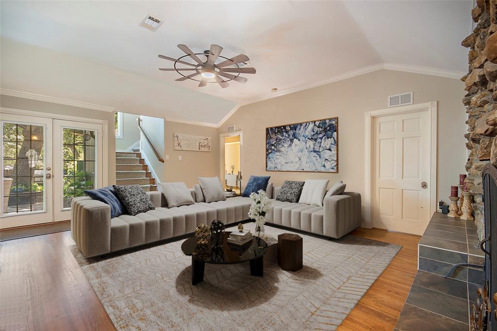 3526 Lakeridge Drive
