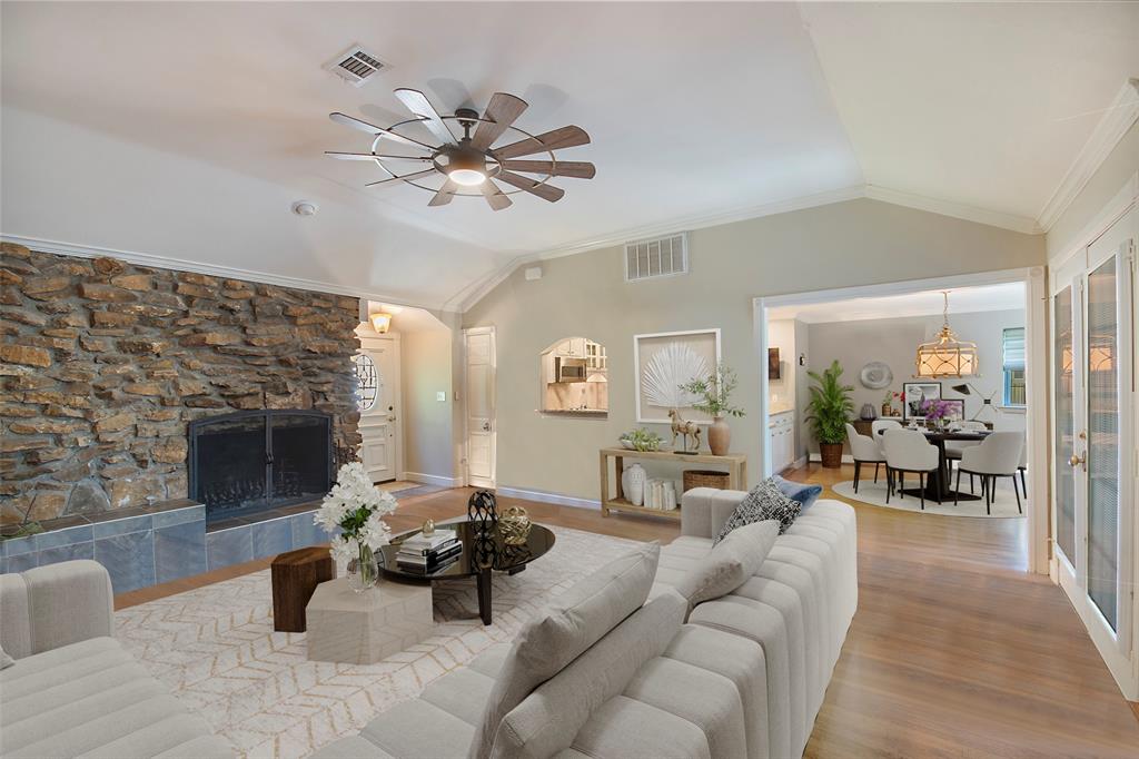 3526 Lakeridge Drive