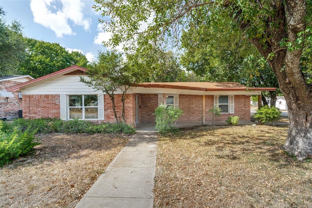 402 Myers Avenue
