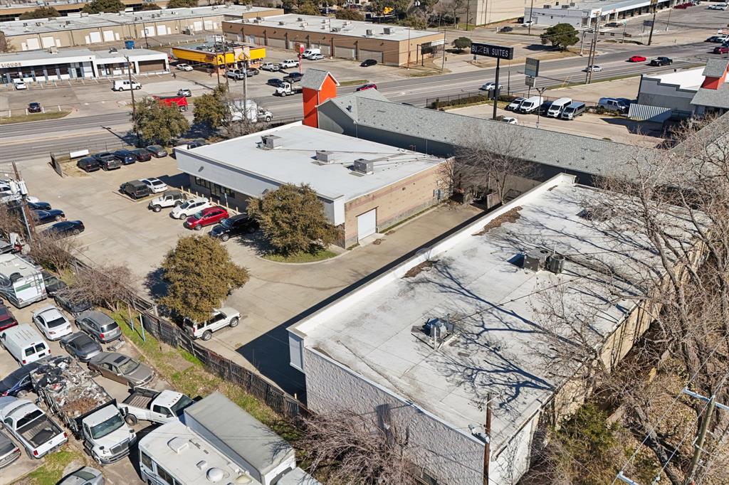 2018 W Northwest Highway