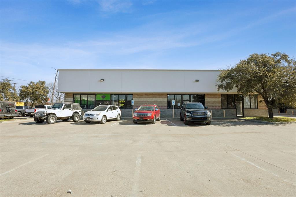 2018 W Northwest Highway