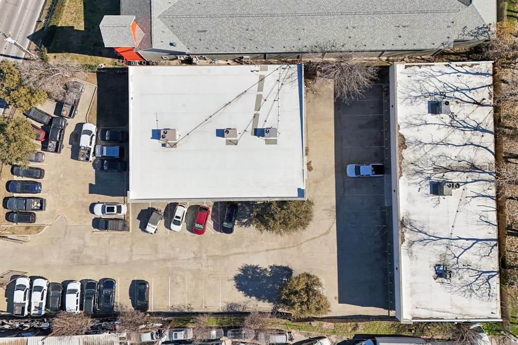 2018 W Northwest Highway