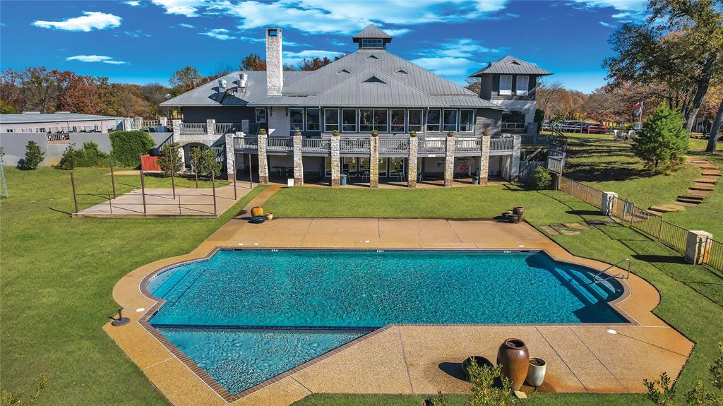 Pinnacle Club - Residential
