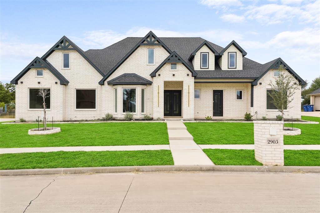 2903 Sunnyside Alley