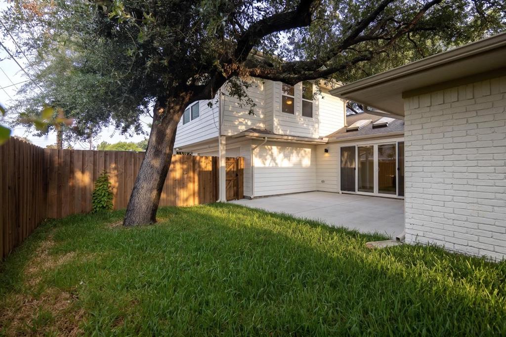 6214 Glennox Lane