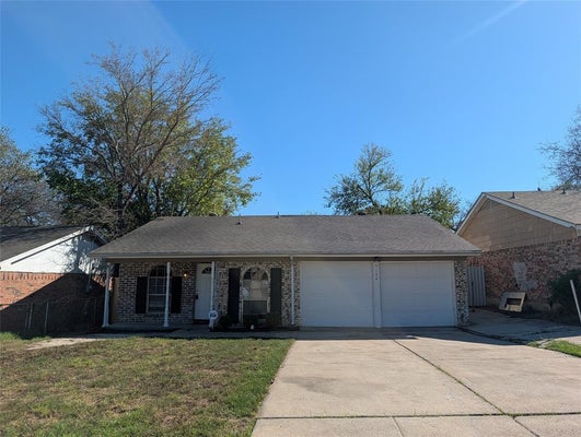 5124 SEARS DR, FORT WORTH, TX 76105 - Image 79f13eb00ed90dc6d19df4435bfda125/326183436