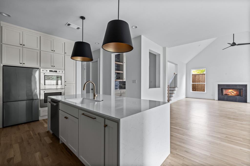 Casa Linda Highlands - Residential