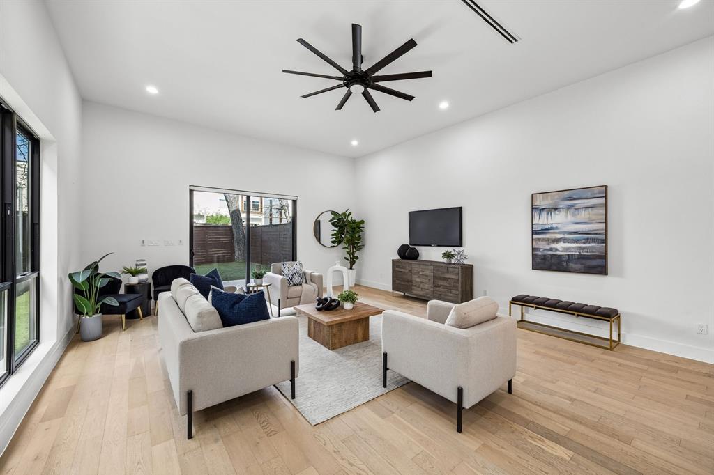 Ross Ave - Residential