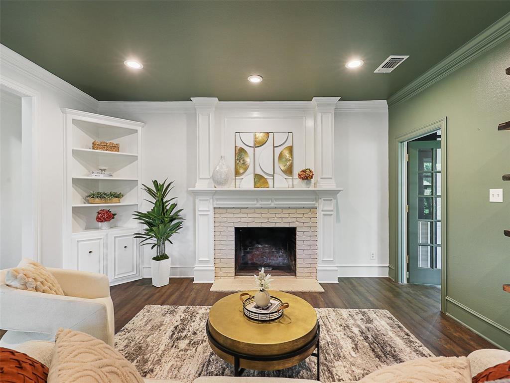 1471 Meandro Ria Lane
