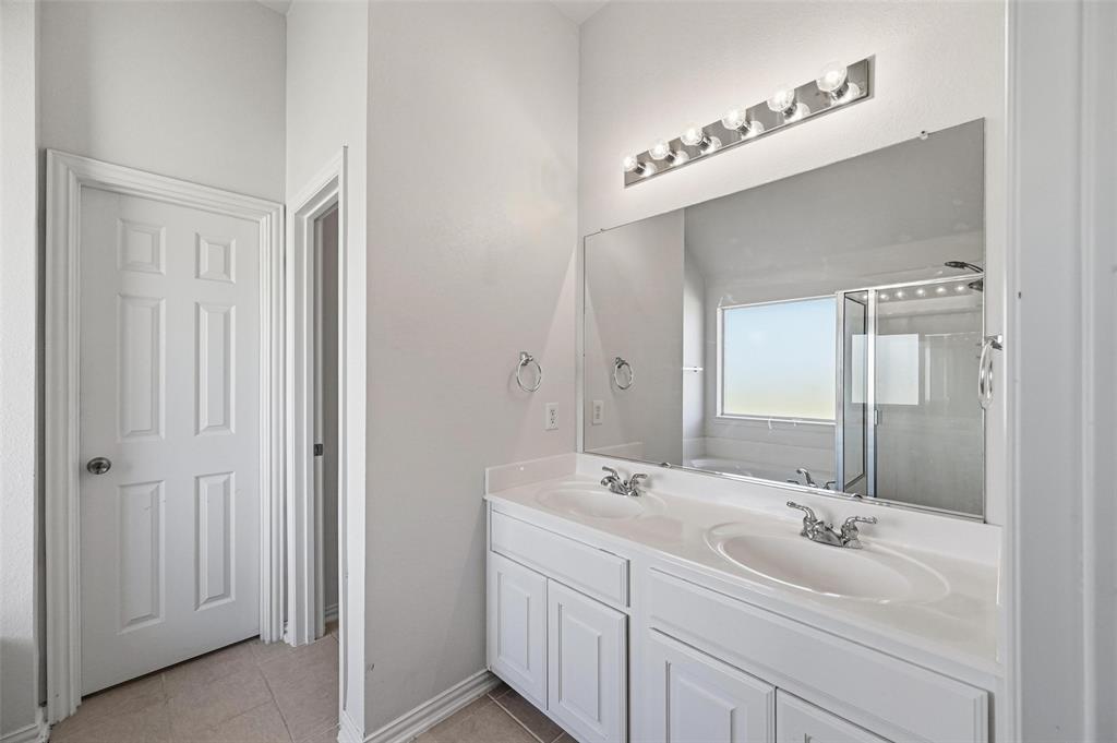 Island At Enchanted Bay The - Residential