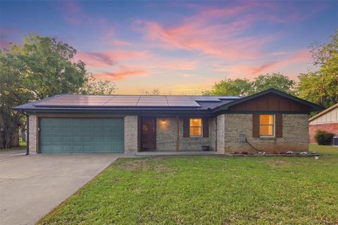 1018 Princeton Place Cleburne TX 76033