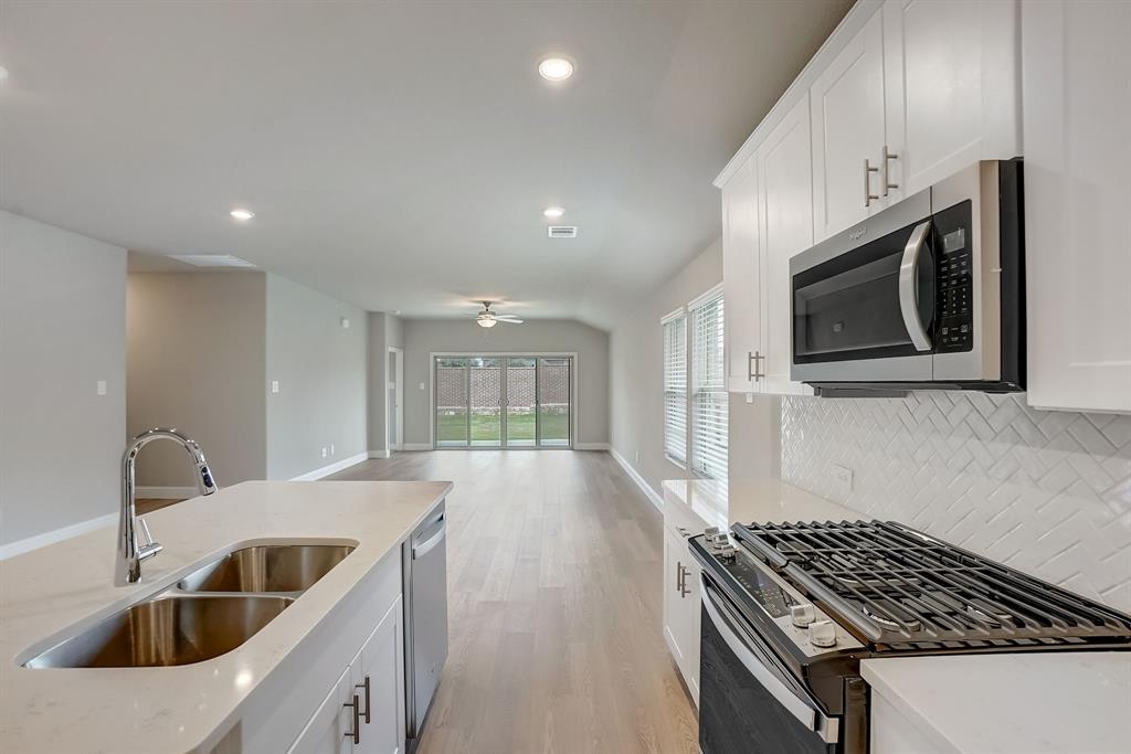 949 Lily Lane