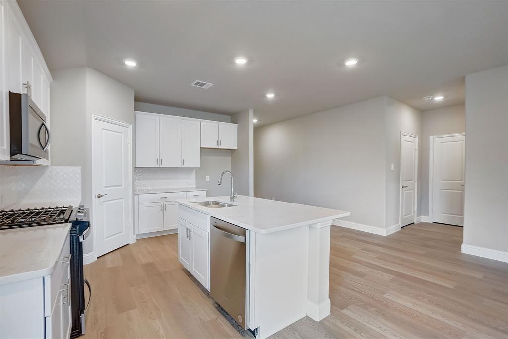 949 Lily Lane