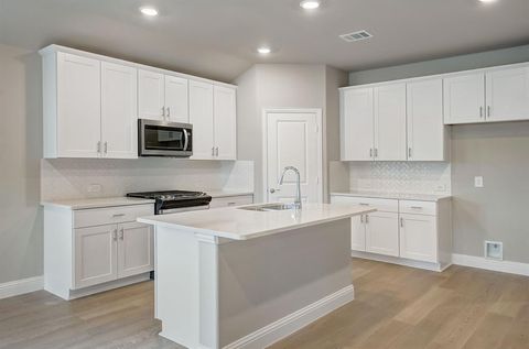 949 Lily Lane Lavon TX 75166