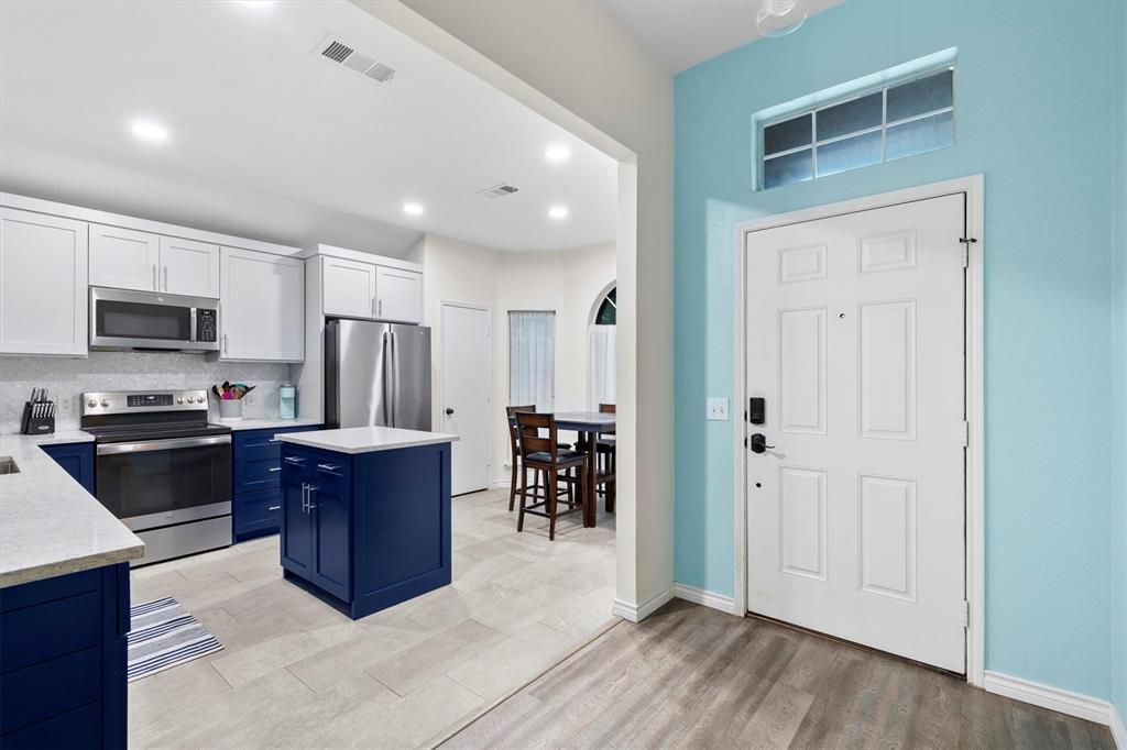 712 Kerwin Court