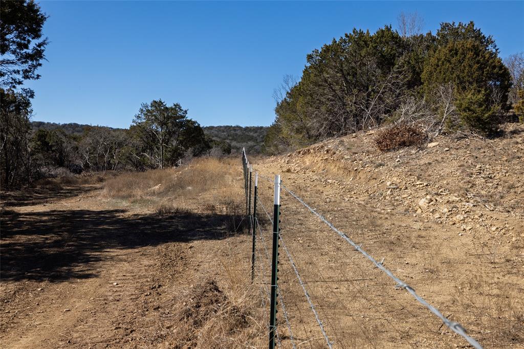 AB 1977 TR 1ALEX STRINGER - Land