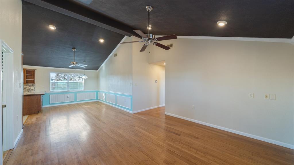 Acres 5.851, ABST: 328, SUR: J GIMBLE - Residential