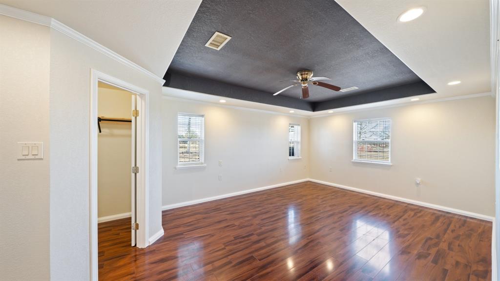 Acres 5.851, ABST: 328, SUR: J GIMBLE - Residential