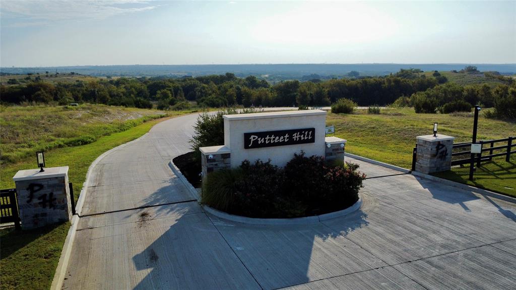 Putteett Hill - Land