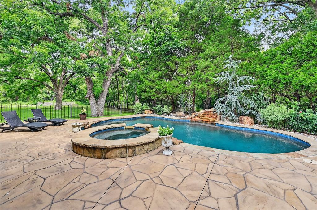 Forrest Glen - Residential