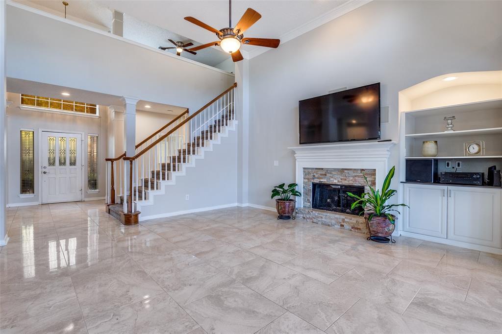 2405 N Hunter Place Lane