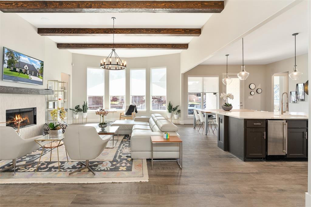 Pinnacle Club - Residential