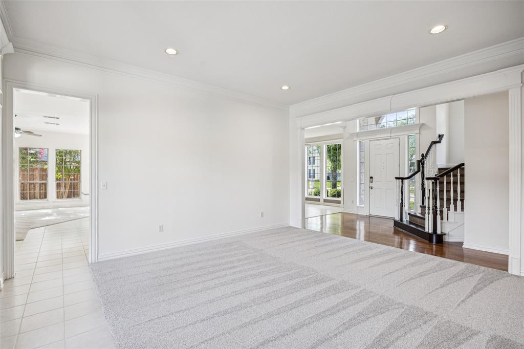 2010 Frances Drive