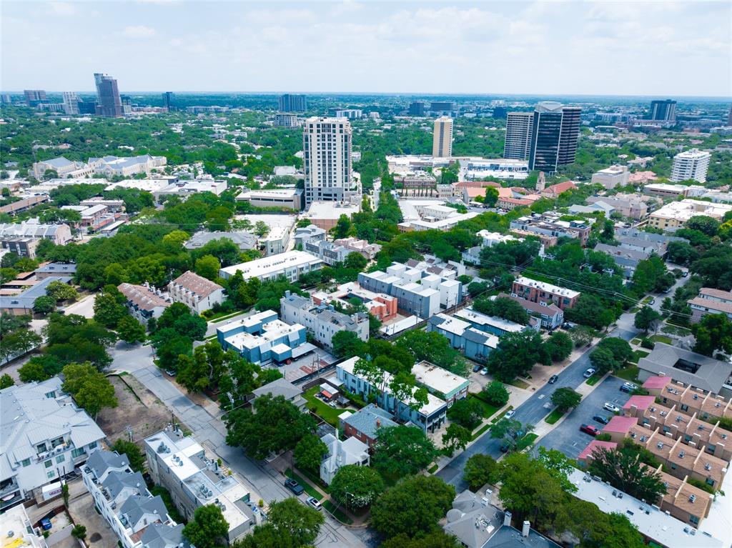 Holland Park Condo - Residential