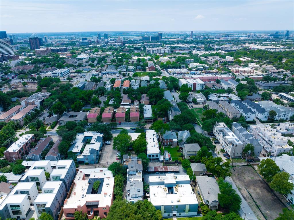 Holland Park Condo - Residential
