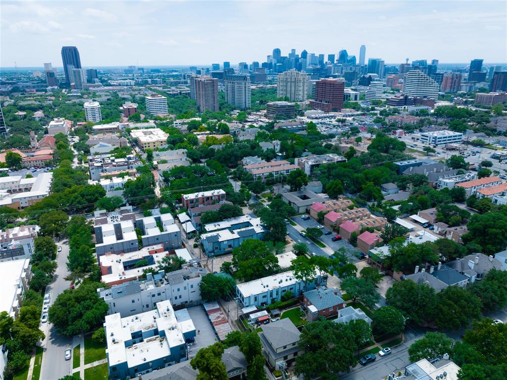 Holland Park Condo - Residential