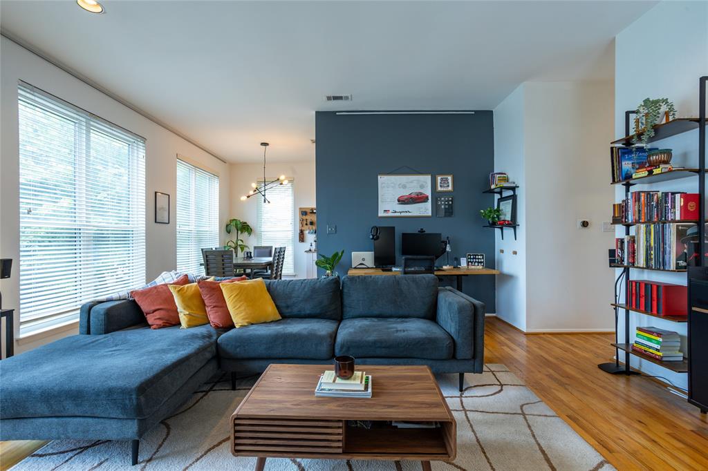 Holland Park Condo - Residential