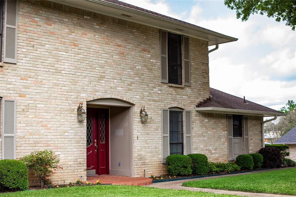 Oak Terrace - Residential