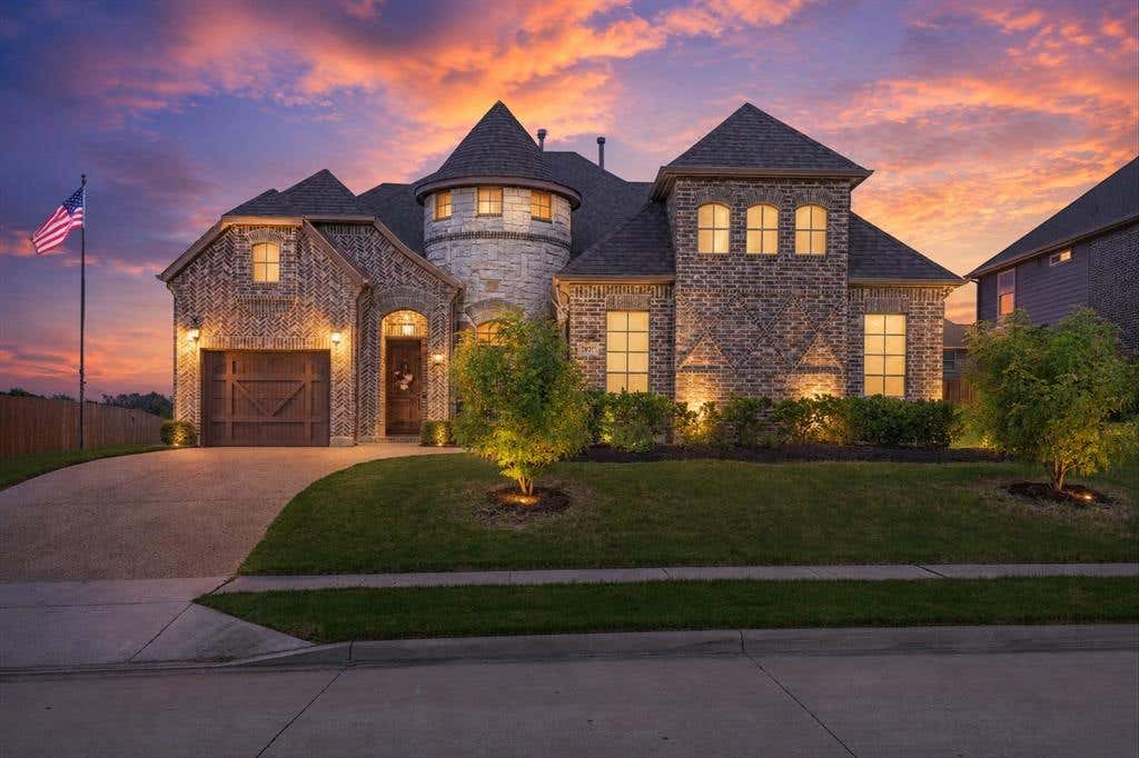 Photo of 7910 Edgeglen Trail, Sachse, TX 75048 (MLS # 21337712)
