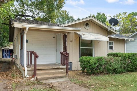 A home in Corsicana