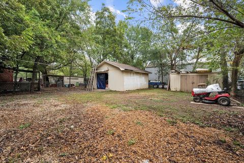 A home in Corsicana