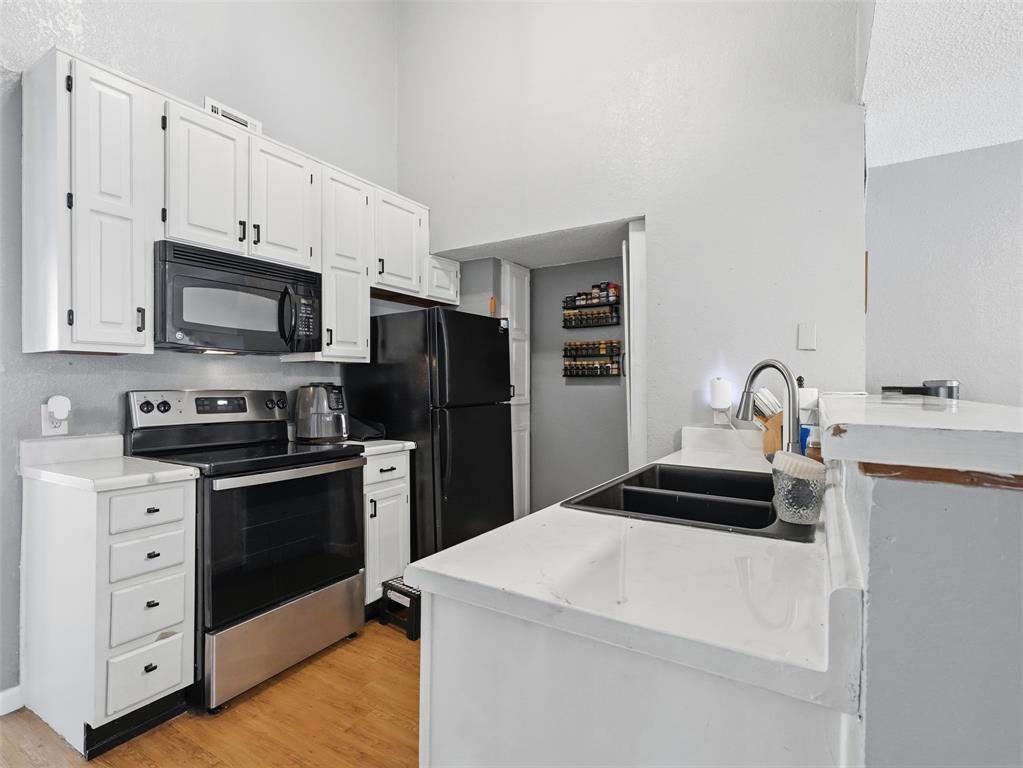 13217 Emily Road 3206