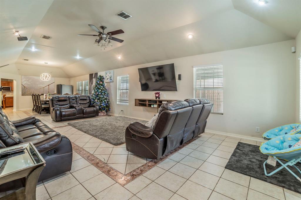 3934 Harlingen Street