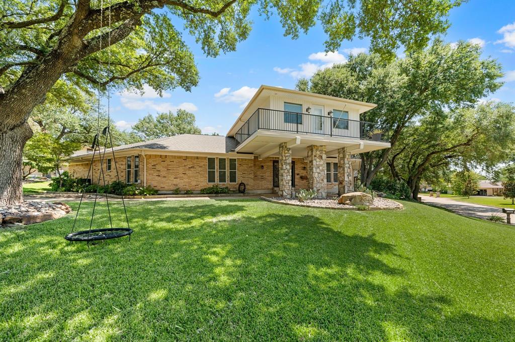 1501 S Lakeshore Drive