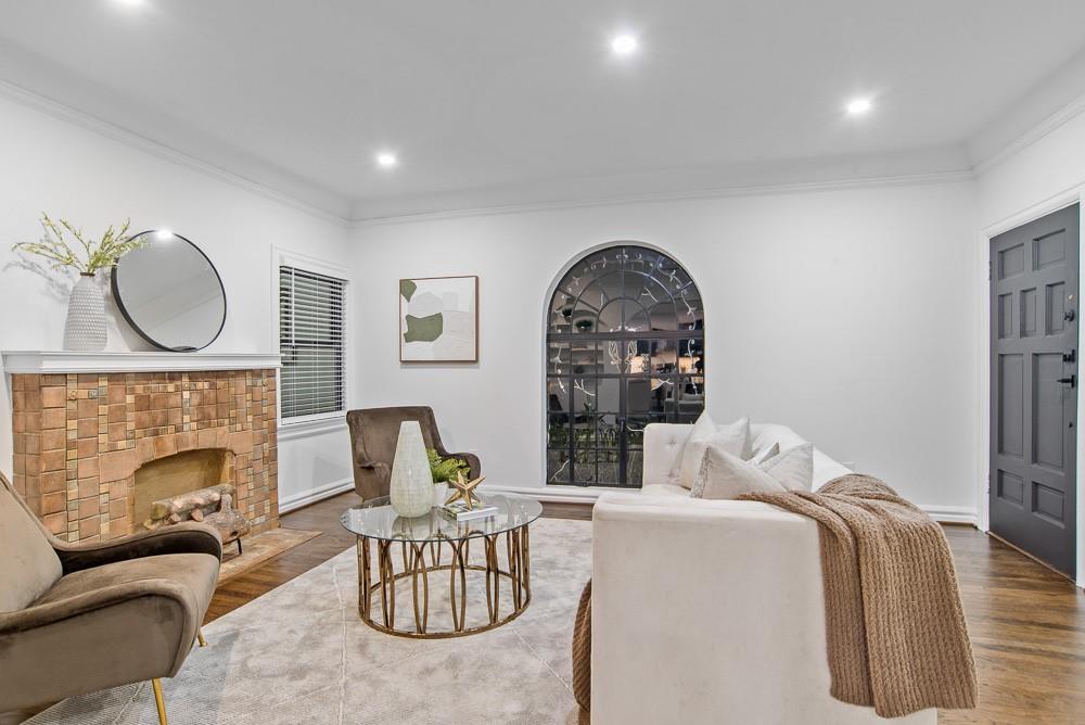 CEDAR CREST - Residential