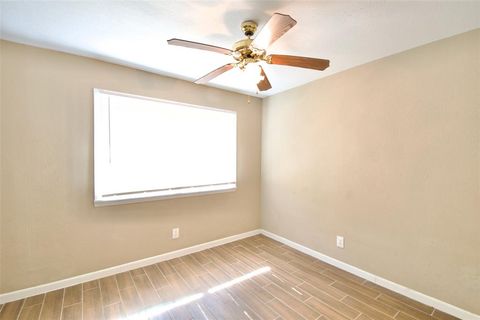 Tiny photo for 717 N 4th Avenue, Teague, TX 75860 (MLS # 21194501)