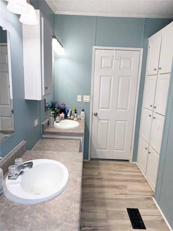 H&Tc 710 - Residential