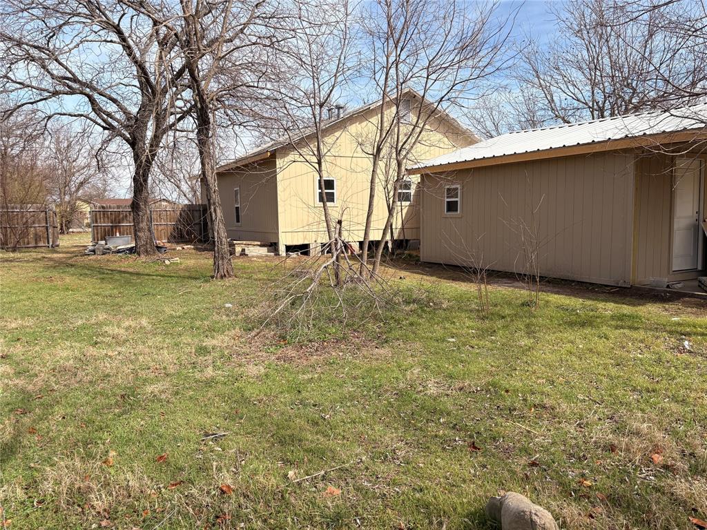 616 Breckenridge Highway