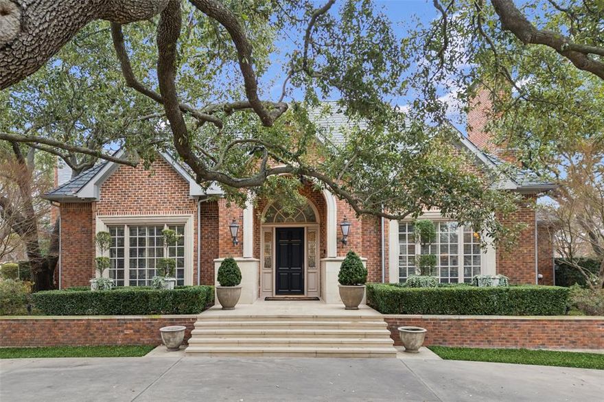 Stately and sophisticated, this exquisite home is nestled among majestic shade trees in the prestigious gated and guarded community of Harbord Oaks Estates. From the moment you arrive, the stunning curb appeal and classic architecture set the tone for this remarkable residence. Step inside to a grand foyer flanked by a formal living room on one side and a stunning dining room on the other, where a dazzling crystal chandelier makes every occasion feel special. Designed with exceptional attention to detail and quality, this masterpiece boasts multiple living areas, custom built-ins, and a gourmet kitchen that is truly a chef’s dream. The primary suite offers a serene retreat, complete with a spa-like ensuite and a spacious walk-in closet. Outside, the backyard is a private oasis featuring a sparkling pool, a huge covered patio with a ceiling fan, a built-in grill, and a cozy outdoor fireplace—perfect for entertaining or relaxing in style. This rare gem is an unparalleled blend of luxury and comfort. Don’t miss the opportunity to experience living at its finest—schedule your showing today!