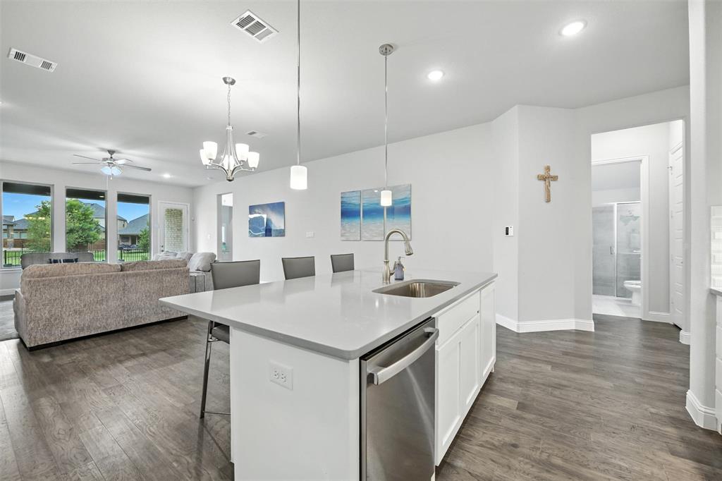 Flower Mound, Texas 76262, United States, 4 Bedrooms Bedrooms, ,3 BathroomsBathrooms,Residential,Active,173804