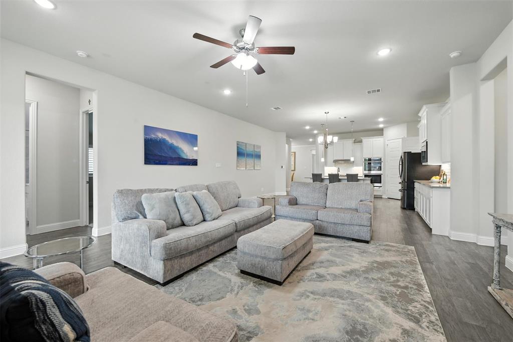 Flower Mound, Texas 76262, United States, 4 Bedrooms Bedrooms, ,3 BathroomsBathrooms,Residential,Active,173804