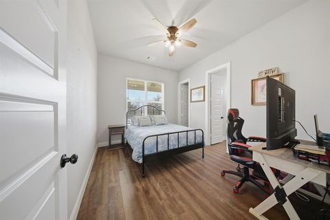 Tiny photo for 3050 County Road 178, Gainesville, TX 76240 (MLS # 21210219)