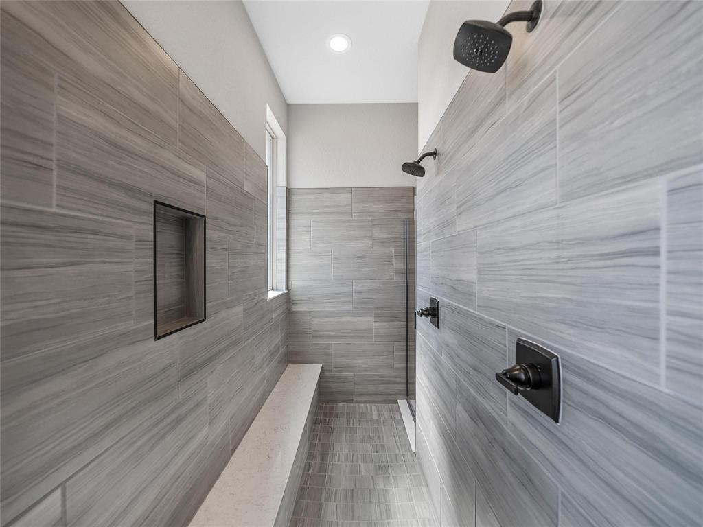 Oak Point Estates - Residential