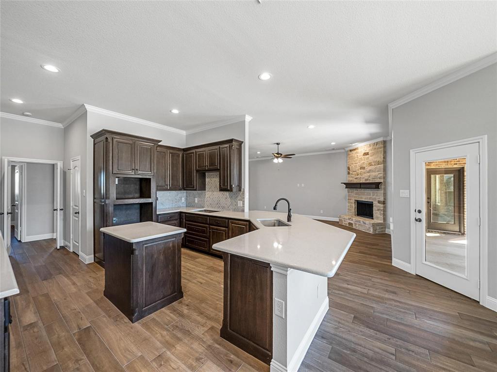 Oak Point Estates - Residential